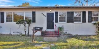 Stunning 3-Bedroom, 2-Bath Home in Desirable Mandarin Neighborhood! Gallery 1