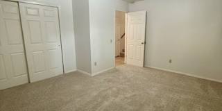4 Bedroom, 2 Bathroom Duplex - Pet Friendly Gallery 16