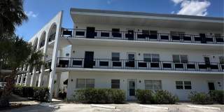 100 EL CAMINO Drive Gallery 1