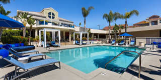 Axiom La Jolla Gallery 16