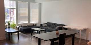 Beautiful Townhome in great location! Gallery 4