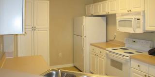 2 bd / 2 ba Condo in Gated Community - Palms Club Gallery 6