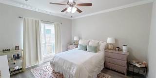 2 Bedroom Townhome Near LSU| Gated Community Gallery 11