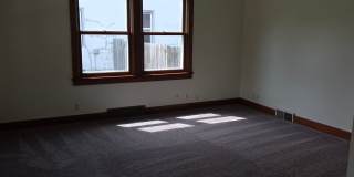 Handicap Accessible with 4 Bedrooms + Bonus Room & 2 Full Baths (Month-to-Month leases only) Gallery 5