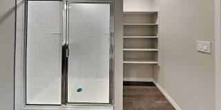 Spacious 4 Bedroom 2 Bathroom Home in Mustang Schools Gallery 10