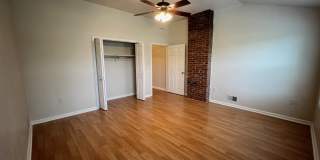 5117 Cypress St Gallery 18