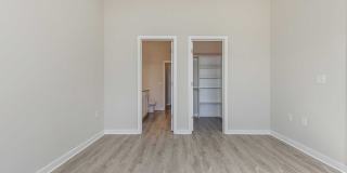 Middle Sound West Apartments Gallery 90