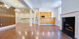 FIRST MONTH RENT FREE! Downtown Living! 2 Bedroom 2 Bath Apartment (No Pets) FIRST MONTH RENT FREE! Downtown Living! 2 Bedroom 2 Bath Apartment (No Pets) Gallery 9
