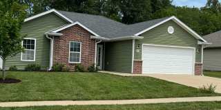 Charming Three Bedroom Home Gallery 1