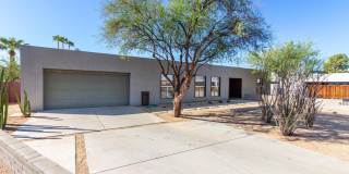 3509 E Cannon Drive Gallery 1