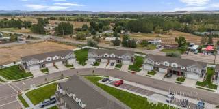 Charming townhome | 3 Bed · 2.5 Bath | 2-Car Garage - $500 MOVE-IN CREDIT FOR SEPTEMBER!! Gallery 46