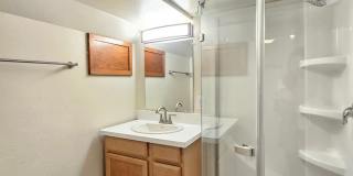 $2,995 - 5 Bed / 3 Bath Stunning and Spacious Home on South Hill Gallery 50