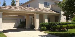 Welcome to your dream rental in Roseville! Gallery 1