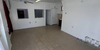 1101 WALNUT Street Gallery 1