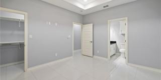 2417 Indian Creek Avenue Gallery 16