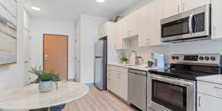 Cloud on Fifth Gallery 18