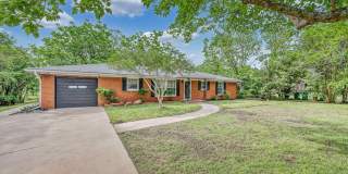 3 Bedroom House on .5 Acre Lot in Robinson ISD! Gallery 1