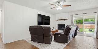 902 Lynn Ln. Gallery 3