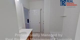 Beautifully Updated 2 BD/2 BA with Screened Porch & Modern Finishes Gallery 20