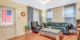 224 Bank Avenue Gallery 7