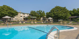 Medicine Lake Apartments Gallery 12