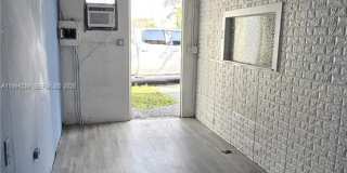 1824 Monroe St Gallery 13