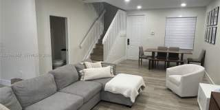 13540 NW 7th Ct Gallery 4