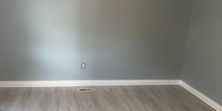 Knoxville 37920 - 3 bedroom, 1 bath home - Contact Lisa Vineyard & Shannon Russell (865)216-9334 Gallery 15