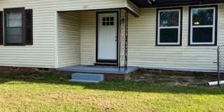 3/1 House - 301 W Main (Ore City) Gallery 1