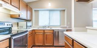 4-BEDROOM IN BLOSSOM PARK Gallery 11