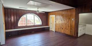 228 Craven Street Gallery 1