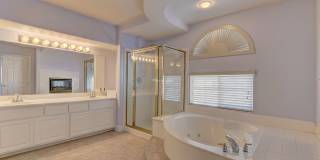 5 bed / 3 bath / 3 car with Pool & Spa Gallery 17