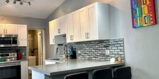 1432 NE 5th Ave Gallery 5