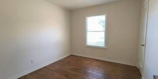 Remodeled 3-bedroom 1 bath home with large fenced in back yard! Gallery 7