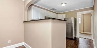 1377 Northwest Blvd - Apt B Gallery 7