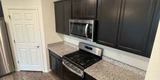 3 Bed 2 Bath House in Windsor! Gallery 7