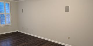405 West 7th Street Gallery 14