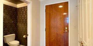 Elegant 2 Bedroom/2.5 Bathroom Apartment with Den, 2 Parking Spaces, and Storage Unit in Canton, Baltimore, MD! Gallery 4