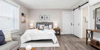 Amazing Remodeled Studio Apartments - Gallery 2