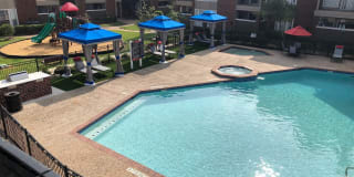 Parque at Bellaire Gallery 1