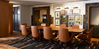 Broad & Washington Gallery 27