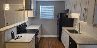 8913 ERIN Court Gallery 3