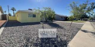 4 Bed/ 2 Bath - House With Backyard! Gallery 1