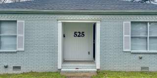 Fully updated, walking distance to UAMS Gallery 4