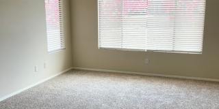 4 Bedroom/2 Bath Single Level Home in Anthem! Close to freeway & TSMC Plant! Gallery 16