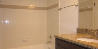 2 bedroom 2 bathroom with washer and dryer in Vantage Point Gallery 23