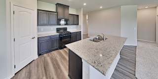 Beautiful 4 Bedroom, 2 Bathroom in Yukon School District Gallery 7