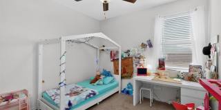 423 Pepperbark Avenue Gallery 30