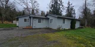 3 Bedroom, 2 Bathroom House, Available Now!!! Gallery 1