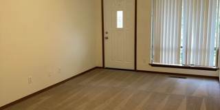 Pre-Leasing Now! 7 Bed 3 Bath with Bonus Room! Gallery 5